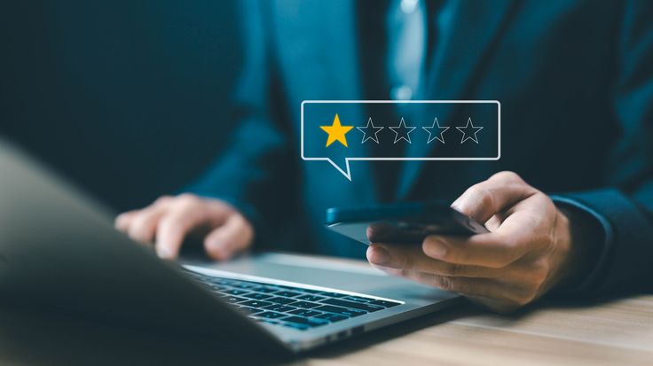 recensioni false online e tutela della reputazione digitale
